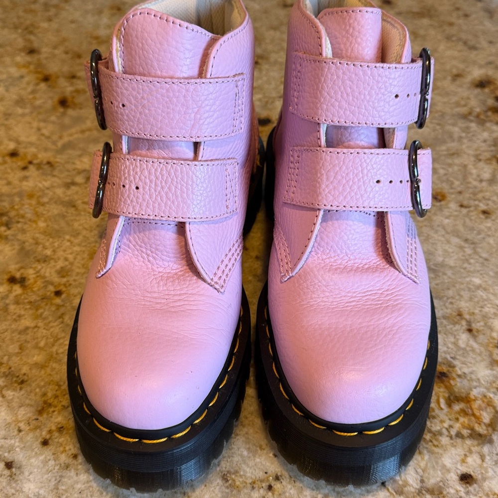 Devon heart pink Dr Martens - Picture 2 of 9